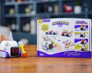 BOTZ-MINI-robot-chenille-boite